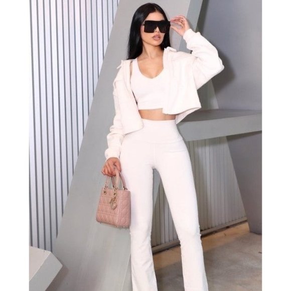 ALO Yoga Pants - ✨ New Alo Yoga Airbrush High-Waist Bootcut Leggings XXS